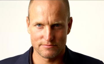 Woody Harrelson is also famous in his portrayal as Mickey Knox in the 1994 film 