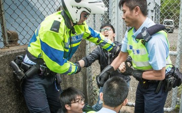 Hong Kong Student Activists Attempt To Intercept Chinese Leader's Motorcade