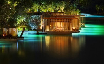 The Sanya EDITION is owned by the Ritz-Carlton Hotel Company and headed by internationally renowned hotelier, Ian Schrager. 