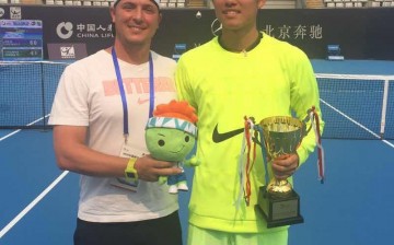 Chinese tennis sensation Wu Yibing (right)