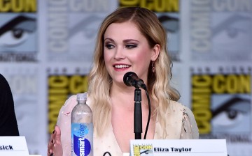 SAN DIEGO, CA - JULY 22: Actress Eliza Taylor attends 'The 100' Special Video Presentation And Q&A during Comic-Con International 2016 at San Diego Convention Center on July 22, 2016 in San Diego, California. (Photo by Alberto E. Rodriguez/Getty Images)