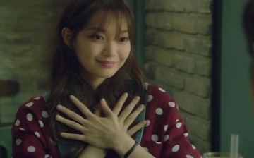Shin Min Ah stars in the tvN romantic comedy drama 'Tomorrow With You.'