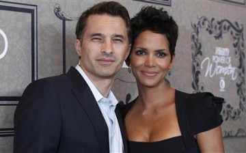 Olivier Martinez and Halle Berry got married in 2013 and filed for divorce a week before Halloween 2015.