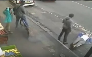 A CCTV footage showcases a man lying on the ground after receiving a deadly one punch from an assailant.