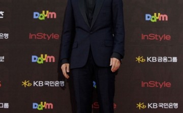 Actor Song Joong-Ki arrives for the 47th PaekSang Art Awards at Kyunghee University Art Center on May 26, 2011 in Seoul, South Korea. 