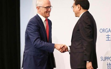 Premier Li Keqiang met with Australian Prime Minister Malcolm Turnbull to discuss ties and seal trade deals.