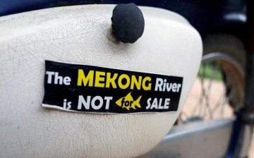 Thai protesters slam China's plan to blast the Mekong River.