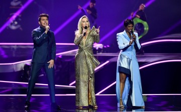 Presenters Jan Smit, Chantal Janzen and Edsilia Rombley attend the Jury Grand Final dress rehearsal of the 2021 Eurovision Song Contest in Rotterdam, Netherlands