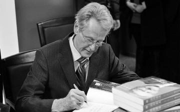 Edwin Maher at the signing event for his book launch in Beijing.