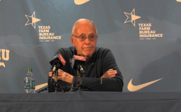 Coach Larry Brown at the Post-Game Presscon