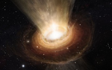 This artist’s impression shows the surroundings of the supermassive black hole at the heart of the active galaxy NGC 3783 in the southern constellation of Centaurus (The Centaur).
