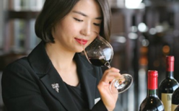 Li Meiyu was accredited with an Advanced Sommelier status by the Court of Master Sommelier in 2014, a step closer to the Master of Sommelier.