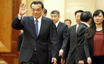 After Premier Li Keqiang's call for Chinese firms' privatization and quitting in their U.S. listings, more firms are now getting buyout offers from CEOs. 