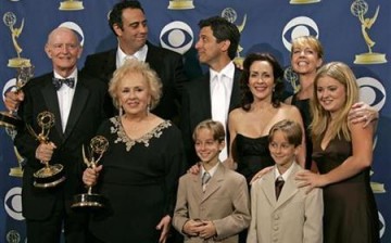 Twins Sawyer Sweeten and Michael Sweeten with ''Everyone Loves Raymond''co-actors including Ray Romano, Patricia Heaton, Madilyn Sweeten