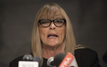 Writer Sammie Mays speaks at a news conference announcing allegations against comedian Bill Cosby in New York, May 1, 2015.