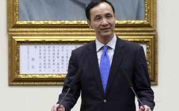 KMT chief Chu Li-luan will meet with Xi Jinping to further strengthen ties.