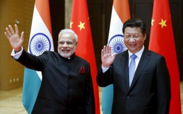 Indian Prime Minister Narendra Modi gave Chinese President Xi Jinping replicas of a stone casket of Buddhist relics and a stone statue of Buddha as a diplomatic gift during his visit in China.
