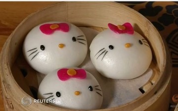 World's First Hello Kitty Restaurant