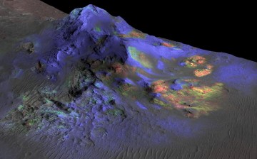 Researchers have found deposits of impact glass preserved in Martian craters, including Alga Crater, shown here. 