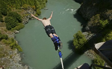 Overcome your fear of falling in bungee jumping.