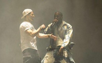 Kanye West Stage Crashed By Lee Nelson