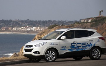 Hyundai Tuscon Hydrogen Fuel Cell Vehicle