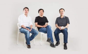 (L-R) Xiaomi's new CFO Shou Zi Chew, CEO Lei Jun and President Bin Lin.