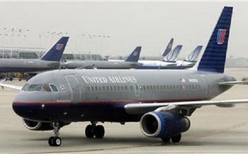 United Airlines Investing In Animal Poop For Jet Engine Fuels