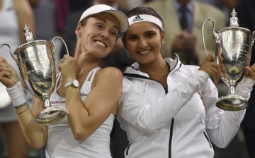 Hingis, Mirza celebrate Women's Doubles Championship