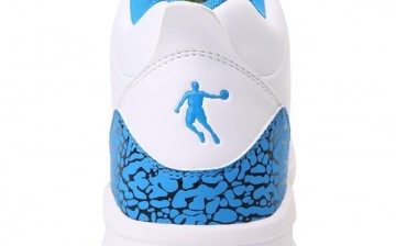 Michael Jordan's lawsuit claims that the Qiaodan logo looks similar to the Air Jordan logo.