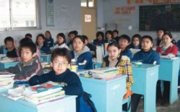 Granting education access to all is First Lady Peng Liyuan's Chinese dream.