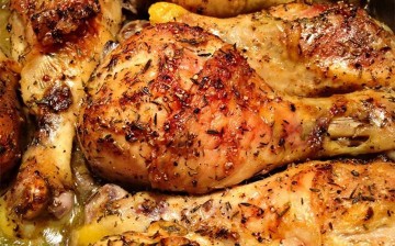 Paleo diet herb-roasted chicken