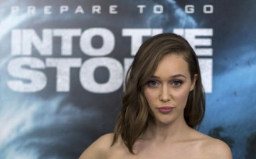 Alycia Debnam-Carey plays Alicia Clark in “Fear The Walking Dead” and Lexa in “The 100.” 