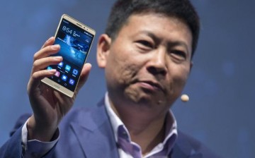 Huawei CEO Richard Yu presents Huawei's new smartphone, the Mate S, ahead of the IFA electronics show in Berlin, Germany, Sept. 2, 2015.