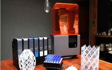 A photo of Formlabs Form 2 3D printer.
