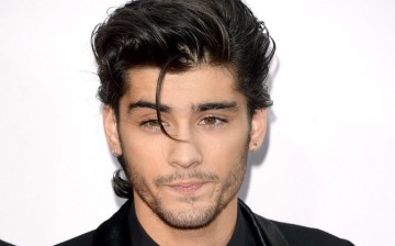 Zayn Malik dating again? The question was thrown around when he released his most recent Instagram photo.