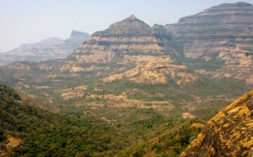 Layered lava flows of the Deccan Traps east of Mumbai, India.