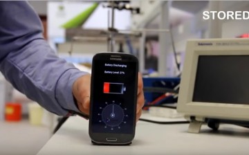 StoreDot's battery can completely charge your phone in one minute, 100 times faster than other chargers, last for 3 years