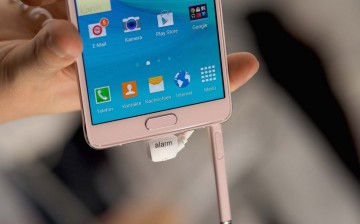 Samsung Galaxy Note 5 comes in pink gold for South Korean users. 