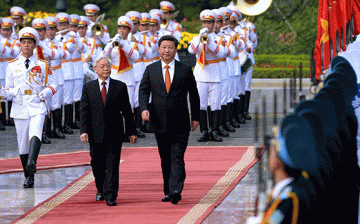 Xi proposed to Vietnam leaders that the two sides jointly engage in maritime cooperation and the development of resources in the disputed area. 