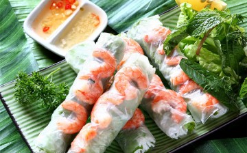 Vietnamese spring rolls, whether fresh or fried, are the perfect food to beat the heat. 