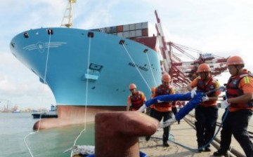 Maersk’s terminal unit signed a memorandum of understanding with China's Qingdao Port Group last week for a joint investment in a new port terminal in Vado Ligure, Italy, which will open in 2018.