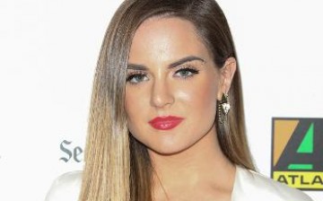 Jojo poses for a photo during an event