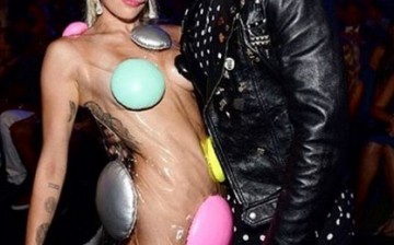 Miley Cyrus and Jared Leto are reportedly dating secretly..