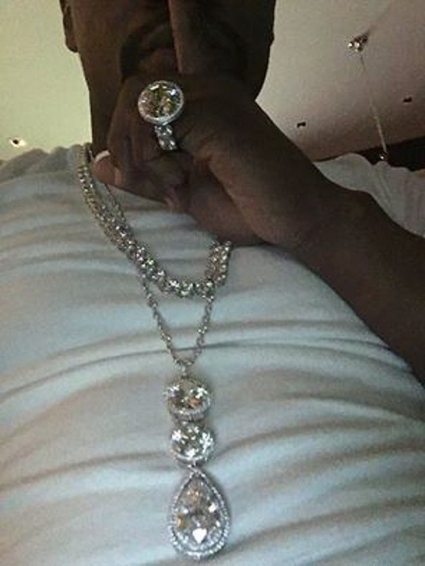 To cap 2015, Floyd Mayweather Jr. purchased a 50-carat pinky ring and 74-diamond necklace with a price tag estimated between $5 million and $10 million.