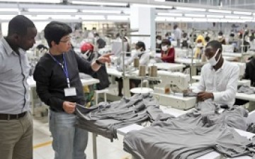 The Rwandan government will partner with Chinese investors to develop its textile industry and build textile factories in Kigali.