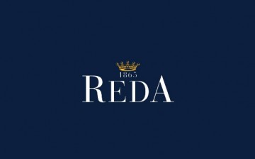 Reda has been providing high-quality fabric to prestigious fashion houses since 1865. 