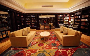 The library located on the 60th storey of a hotel in Shanghai.