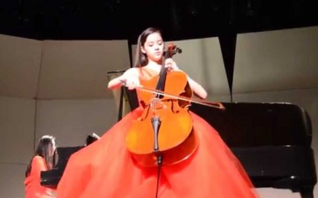 Nana Ouyang performs Popper's Concert Polonaise.