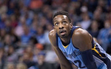 LA Clippers acquires Jeff Green from the Memphis Grizzlies to fill scorer-defender role come playoffs.